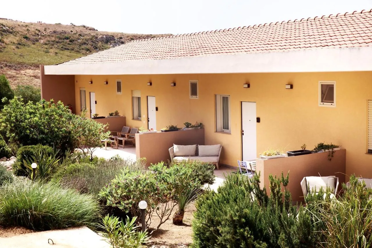 Luna Minoica Suites And Apartments مونتاليغرو