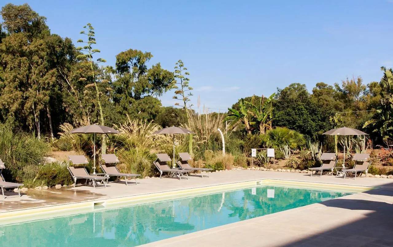 Luna Minoica Suites And Apartments مونتاليغرو إيطاليا