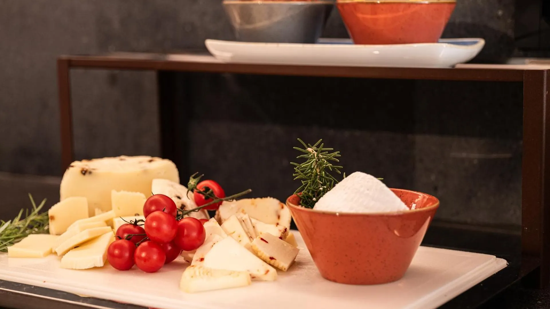 Luna Minoica Suites And Apartments مونتاليغرو 3*,