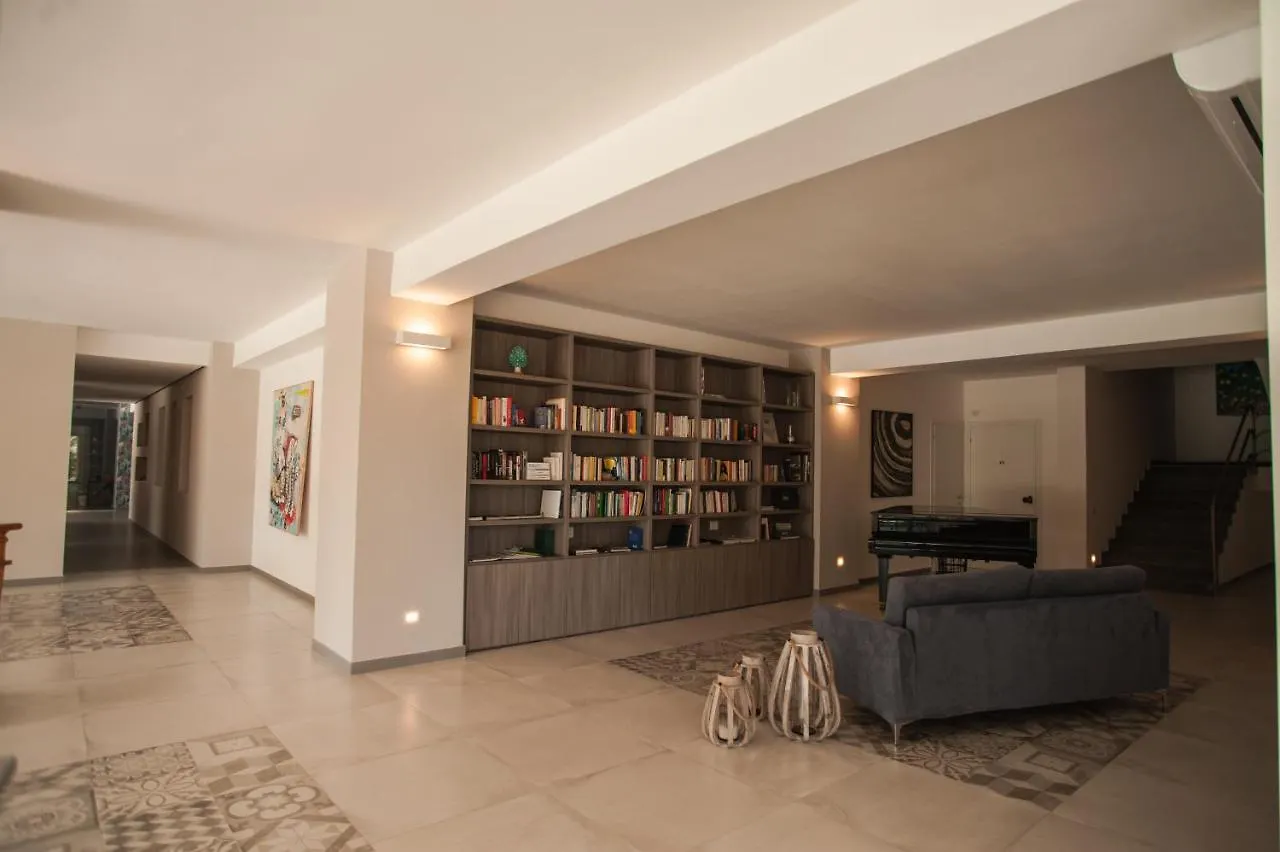 Luna Minoica Suites And Apartments Montallegro Resort