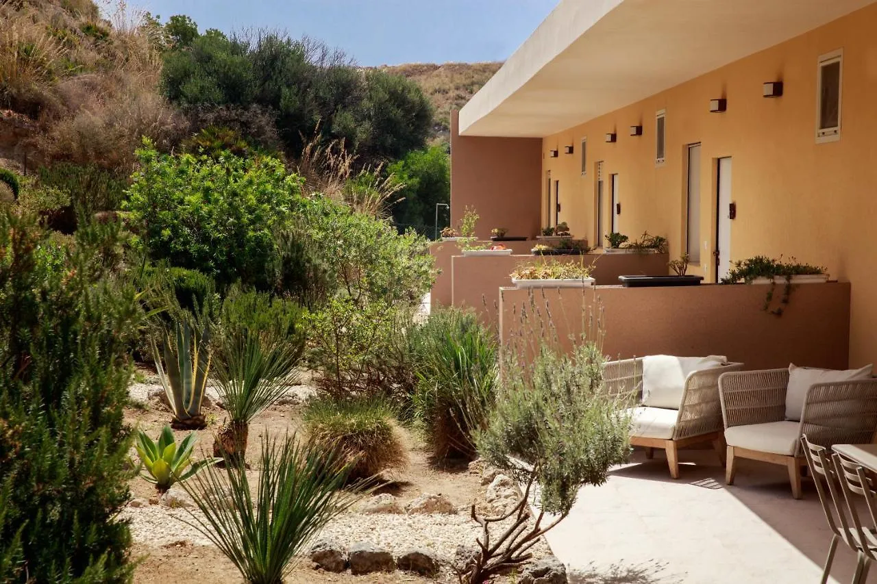 Luna Minoica Suites And Apartments Montallegro Italy