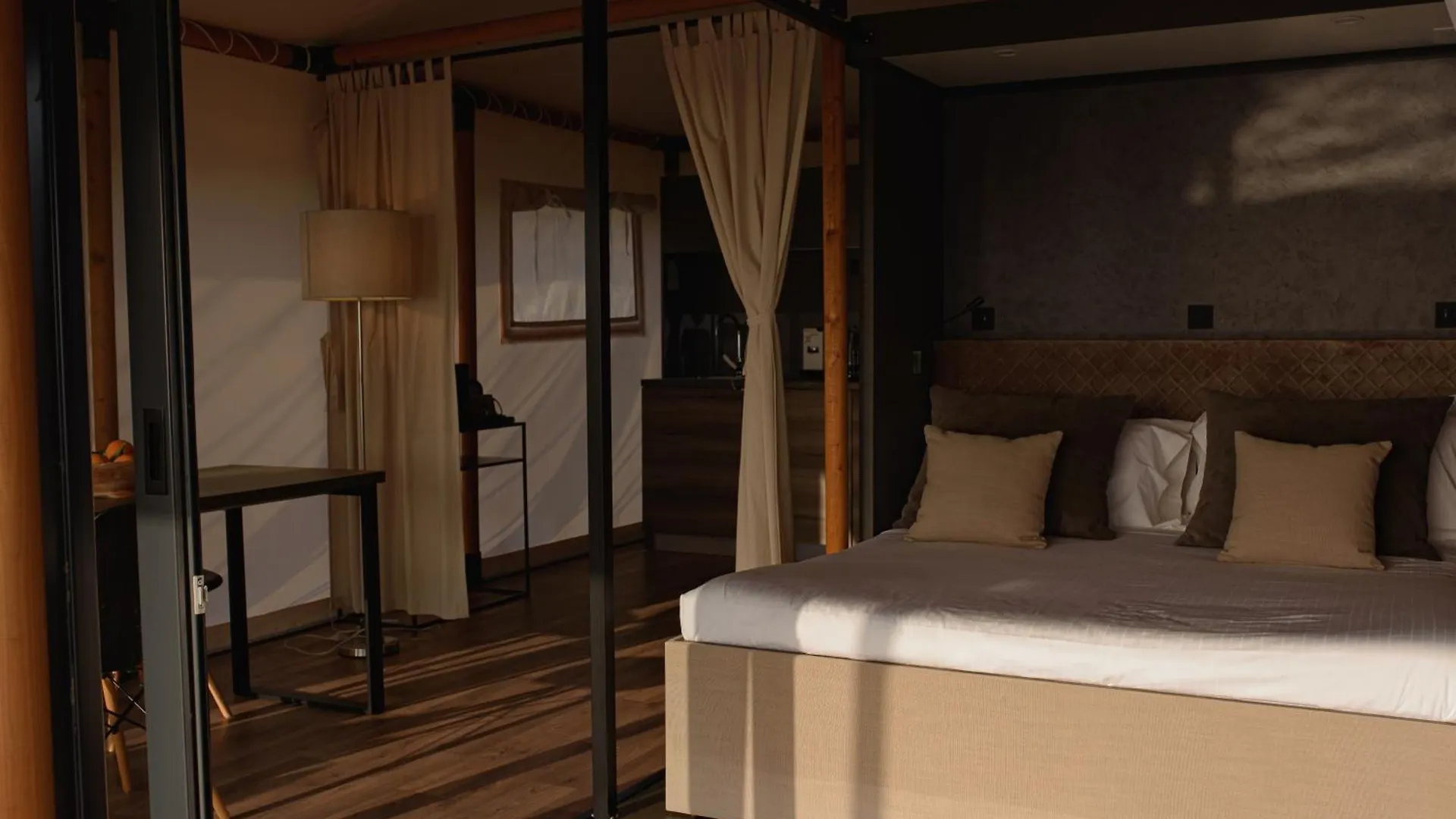 Luna Minoica Suites And Apartments Montallegro