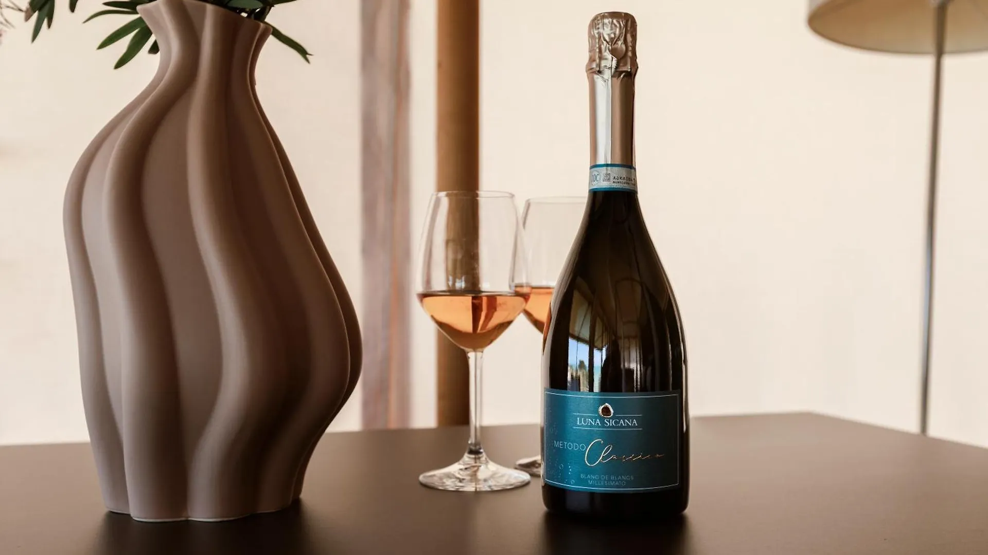 Luna Minoica Suites And Apartments Montallegro Italie